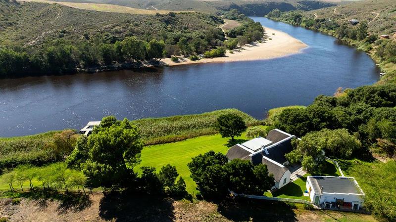 4 Bedroom Property for Sale in Malgas Western Cape